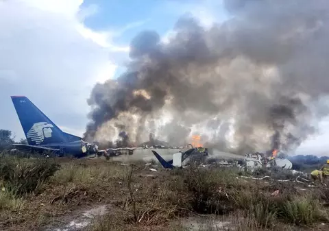 Care este probabilitatea ca o persoană să supraviețuiască unui accident aerian