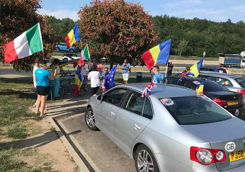 Coloană de mașini din Moldova, pentru Mitingul Diasporei. Se alătură protestului din Piața Victoriei