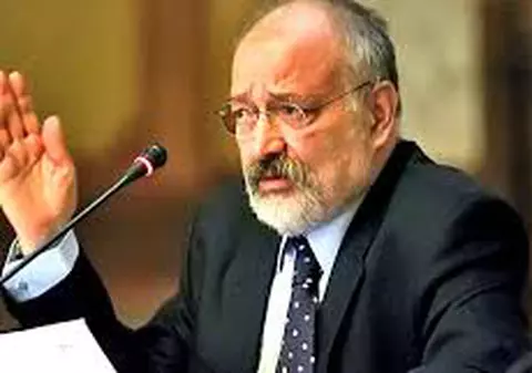 Cum l-a blocat Stelian Tănase pe Prelipceanu în direct rostind repetat M**e PSD, aseară, la Digi!