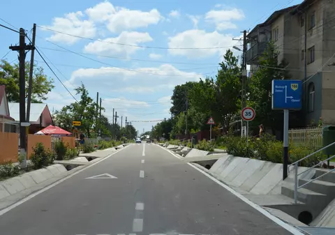 REPORTAJ/ La Hoceni de Vaslui e ca-n Germania. Primarul îi așteaptă pe ”fiii satului” să se întoarcă și le-a creat condiții ”ca afară”