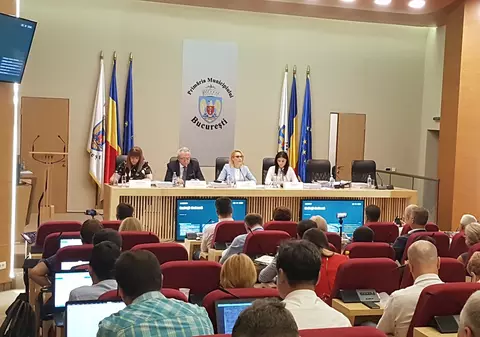 Aproape 270 de străzi fără asfalt și fără utilități publice. Gabriela Firea: "E greu de crezut că, în 2018, în capitala țării mai sunt astfel de străzi”