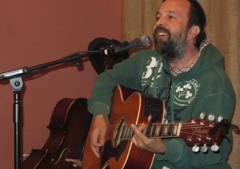 ”Din dragoste pentru Gyuri”. La doi ani de la moartea lui, zeci de artiști merg la Agnita