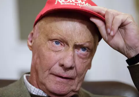 Niki Lauda se află în stare critică după operația de transplant pulmonar