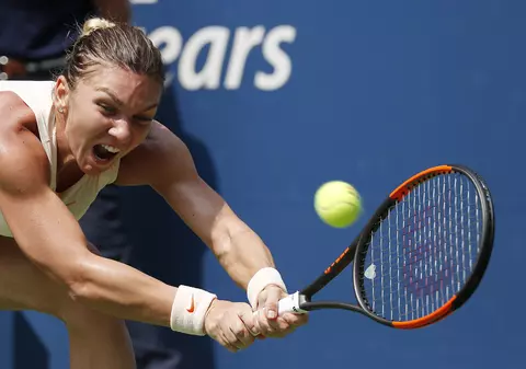 Simona Halep va fi amendată după ieșirea nervoasă de la US Open 2018