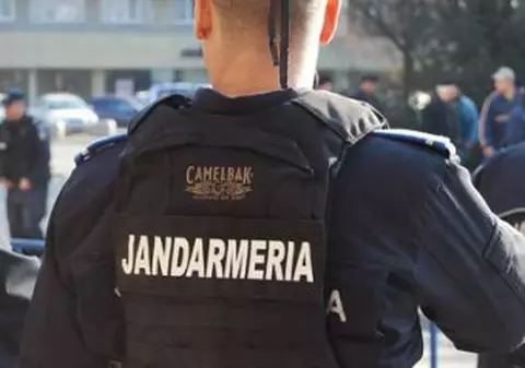 Un jandarm este în pericol să fie infectat cu HIV după ce a imobilizat un om al străzii, în București