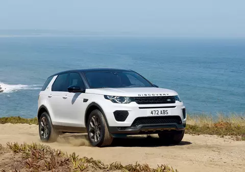 (P) 7 avantaje oferite de un dealer Land Rover din Bucuresti