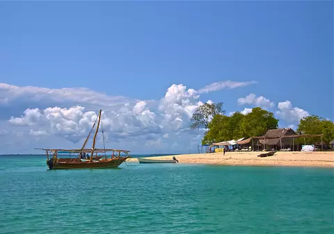 În ciuda pandemiei de Covid, unii români pleacă în vacanță de Revelion în locuri exotice