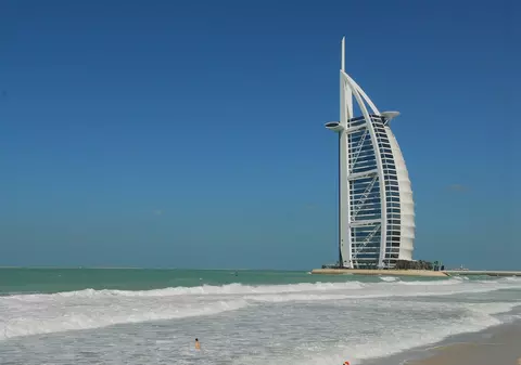 (P) La plajă sau pe pârtie de Revelion, în Dubai