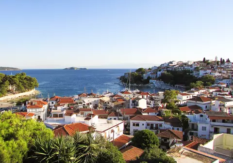 (P) Cele mai cosmopolite zone din Skiathos, insula boemilor