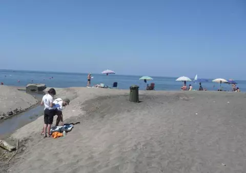 Un muncitor român din Italia a murit înecat în Marea Tireniană. Colegii spun că era băut