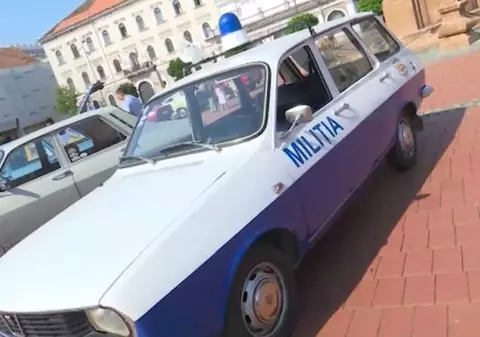 Miliția a fost vedeta unei expoziții de mașini retro în Timișoara. Cum arată retromobilele