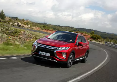 (P) Mitsubishi Eclipse Cross - Tot ce trebuie sa stii daca vrei sa-l cumperi