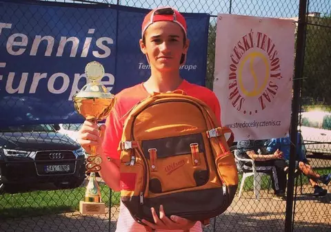 Nicholas David Ionel a obținut prima victorie în circuitul profesionist de tenis, la 15 ani