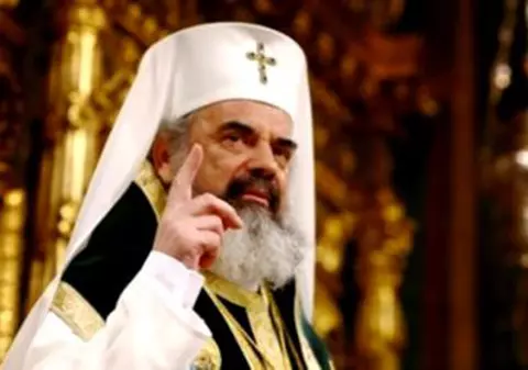 Patriarhia Română îndeamnă preoții să se roage „pentru pacea şi unitatea poporului român”, după violențele din Piața Victoriei