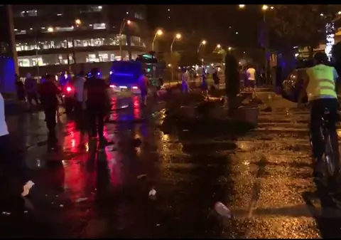 Ce a rămas în urma măcelului de la Piața Victoriei. Incendiul de pe Bulevardul Titulescu a fost stins