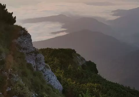 Fenomenul piramidei holografice din Ceahlău, admirat luni de sute de turiști |FOTO