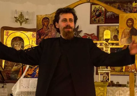 Mesajul unui preot din Cluj pentru cei care merg la UNTOLD: „Să nu umblăm în desfrânări şi în fapte de ruşine”