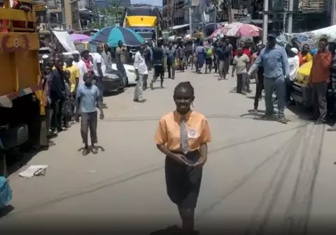 O elevă de 12 ani a creat o aplicație prin care copiii rătăciți să ajungă acasă