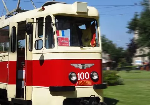 Tramvaiul comunismului circulă din această sâmbătă, la Iași. Cât costă biletul