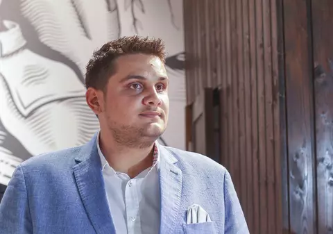 Arhiepiscopia Bucureștilor: Valentin Dragnea, fiul lui Liviu Dragnea, și-a stabilit domiciliul în casa parohială fără acordul Bisericii