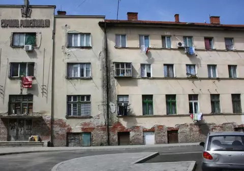 REPORTAJ/ Doi programatori, un teatrolog, un artist, un arhitect și un asistent universitar renunță la timpul liber ca să arate "adevărata față a marginalizaților societății" în Timișoara 