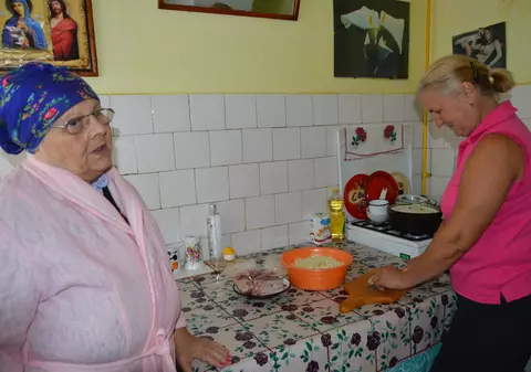 REPORTAJ: Mărturisirile unei badante de România: "Decât înjurată pe 800 de euro în Italia, mai bine iubită în Vaslui pe salariul minim” / FOTO