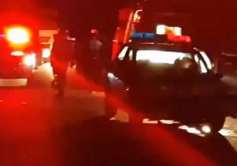 Doi polițiști din Bihor au fost răniți într-un accident provocat de un șofer fără carnet!