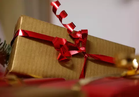 (P) 5 Cadouri inspirate pentru bărbaţii pasionați de tehnologie