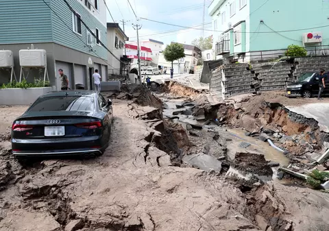 UPDATE / Bilanțul cutremurului din Japonia a urcat la 16 morți. Sunt încă multe persoane dispărute