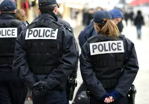 Test incredibil pentru cei care vor să se angajeze în poliție sau la pompieri în Cincinnati. Trebuie să dea detalii despre viața lor sexuală