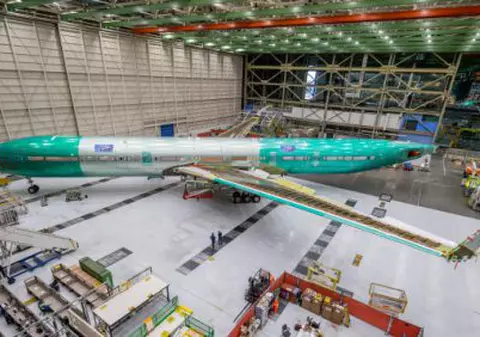 FOTO | Cum arată noul avion de linie Boeing, 777X-9