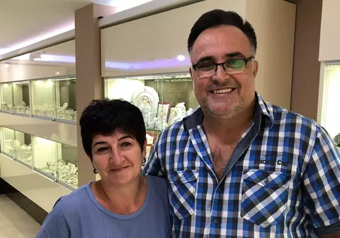 Compozitorul Cristian Faur a devenit imaginea unui magazin de icoane