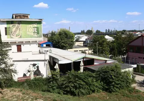 FOTO EXCLUSIVE | Cum arată clubul unde cei doi baschetbaliști americani au fost înjunghiați