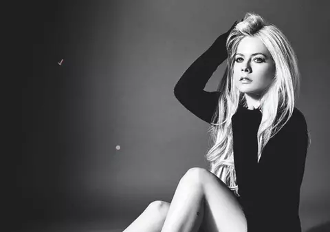 Avril Lavigne a lansat o nouă melodie după cinci ani. Cum arată cântăreața după ce s-a luptat cu boala Lyme