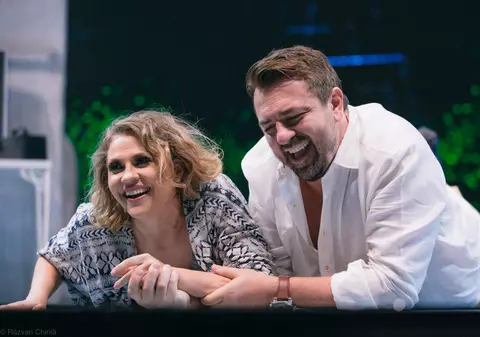 VIDEO/ Mirela Vaida se concentrează greu la repetițiile cu Horia Brenciu. "Face glume, distrage atenția,  mai ciupește câte-o fată"