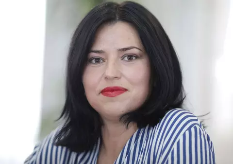EXCLUSIV / De ce nu demisionează șefa editurii care a distrus manualele. 11 motive oferite de Maria Nistor
