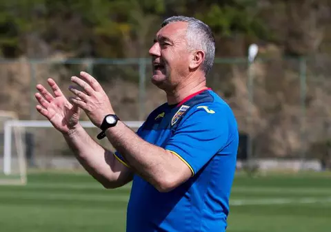 INTERVIU / Scandal la naționala feminină de fotbal a României. Selecționerul Mirel Albon o ”dezbracă” pe jucătoarea Laura Rus. ”Iar v-am scos din rahat”!