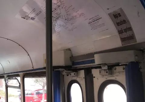 Păianjeni și pânze de păianjeni în tramvaiele din Timișoara. "Vom lua aspiratoare performante cu aer cald, pentru o igienizare mai bună"