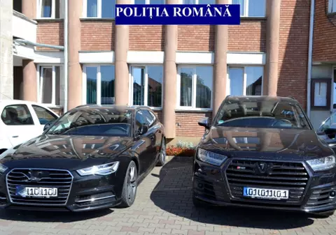 Polițiștii i-au săltat unui român bolizii de 100.000 de euro din curte. Ascundea mașinile de lux dintr-un motiv uluitor