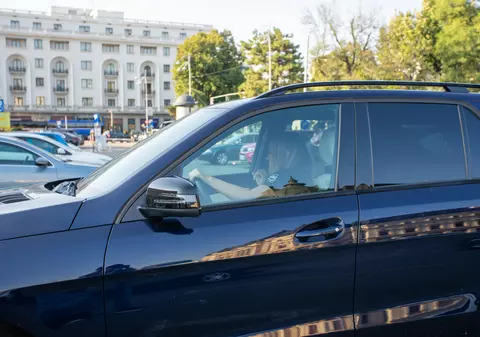 Simona Halep a fost învinsă de traficul din București. Fotografia postată de sportivă plus imaginile ”Libertatea” / VIDEO