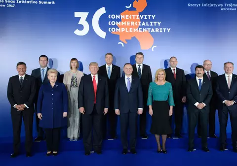 Gazele, infrastructura şi geopolitica Europei discutate la Summitul celor Trei Mări de la București - ANALIZĂ