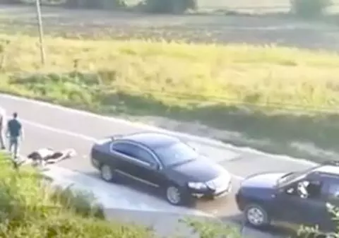 Un bătrân din Iași ar fi făcut trafic de migranți cu o rețea de rakeți din Republica Moldova. Moș Petrică, prins în timp ce transporta pakistanezi