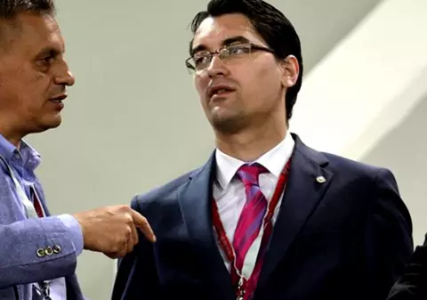 Consilierul Andrei Vochin, omul lui Răzvan Burleanu, făcut praf. ”Imaculatul portbagajelor mirositoare de crap și scrumbie de Dunăre”