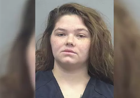 O femeie de 22 de ani a violat un băiat de numai 14 ani în aceeași cameră în care dormeau bărbatul și copiii ei!