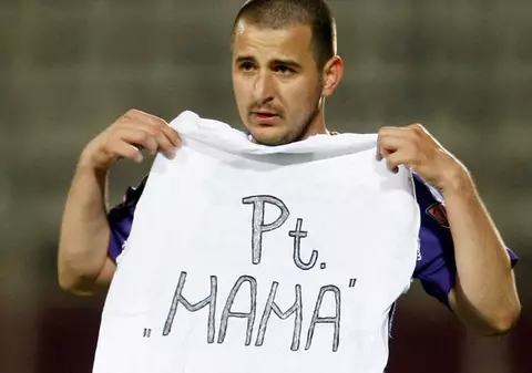 Ianis Zicu scoate lumea la vot, cu ocazia referendumului pentru definirea familiei. Gigi Becali se cere la pușcărie