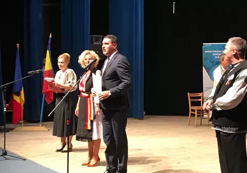 Inspectoratul Şcolar Alba s-a făcut de ruşine pe Facebook, de Ziua Profesorului; a postat un text cu greşeli gramaticale