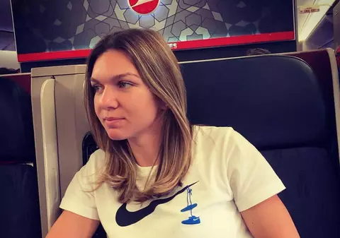 Simona Halep, sfătuită să nu joace la Turneul Campioanelor: ”Ai probleme, stai pe margine!”