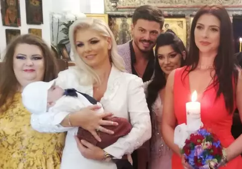Elena Ionescu și-a botezat băiețelul. Cătălin Botezatu a fost prezent la eveniment