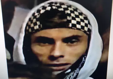 Cine este al doilea agresor al jandarmeriţei la protestul din 10 august: "Am dat şi eu un picior, atât"