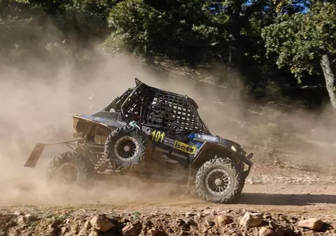 De două ori locul 3 pentru români la Baja Troia Turcia, competiție de rally raid